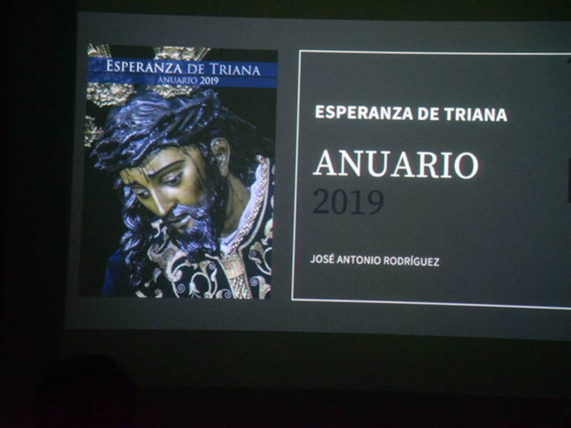 Presentación del nuevo anuario 2019 de la Hermandad de la Esperanza de Triana.