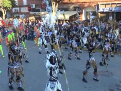 1600 personas tomarán parte HOY DOMINGO DIA 1  en la cabalgata, el evento que hace verdaderamente singular al carnaval de Chipiona