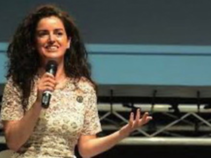 Mariola Agujetas “Ramón Cué contó en “Cómo llora Sevilla” su historia de amor”