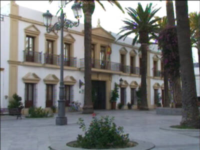 El Pleno del Ayuntamiento de Chipiona ha aprobado hoy la realización de un plan postcovid-19