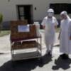 La Acción Social del Ateneo de Sevilla dona más de cien kilos de queso a la residencia Las Hermanitas de los Pobres