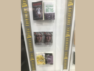 Ya abierto desde hoy Libreria teatro Verbo de la calle Sierpes 