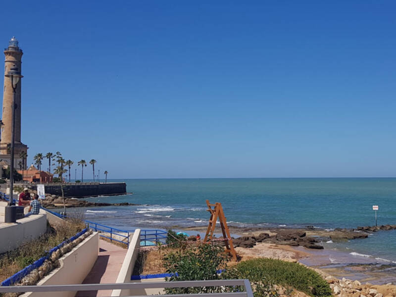 Lucas Díaz anuncia que las playas de Las Canteras y Costa Ballena Chipiona contarán por primera vez con torretas de vigilancia 
