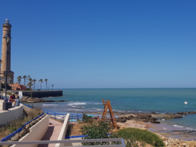 Lucas Díaz anuncia que las playas de Las Canteras y Costa Ballena Chipiona contarán por primera vez con torretas de vigilancia 