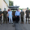 El Ejército de tierra entrega al centro de cáritas del Pumarejo mantas para las familias más necesitadas
