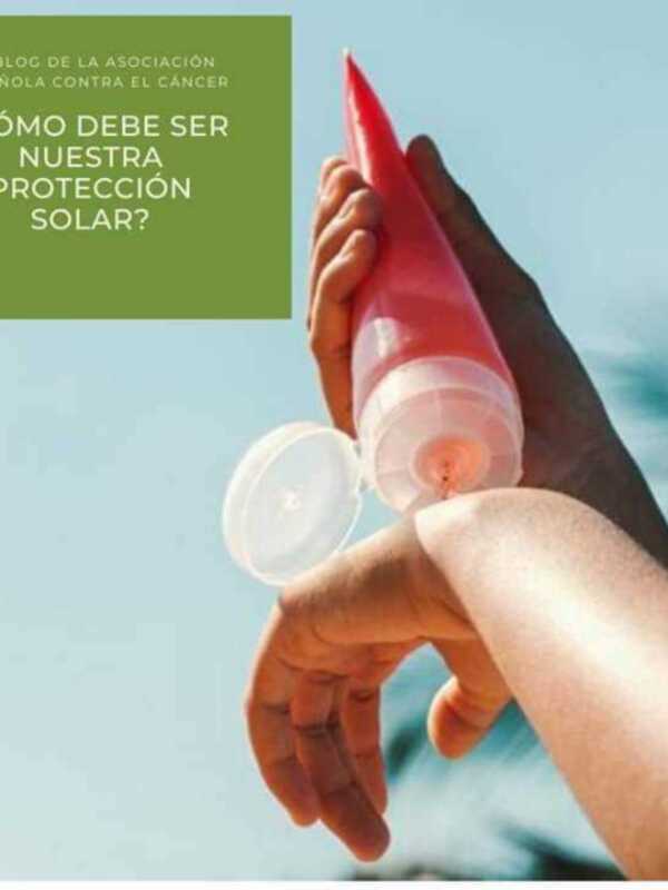 La AECC de Chipiona alerta sobre la importancia de la protección ante el sol y el calor 