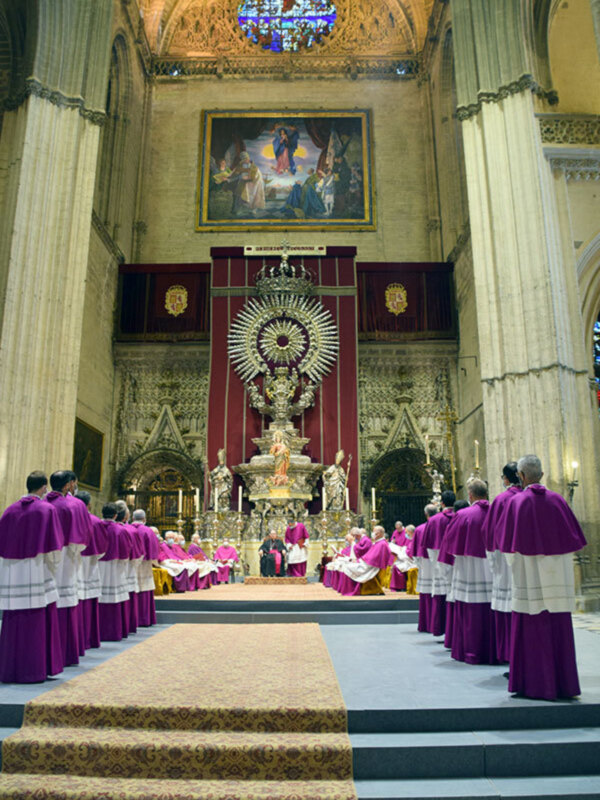 Los nuevos canónigos del Cabildo Catedral recibieron con gratitud esta designación