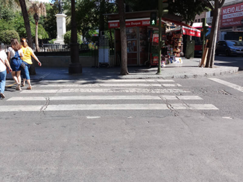 Sevilla necesita mejorar la seguridad vial de los peatones.