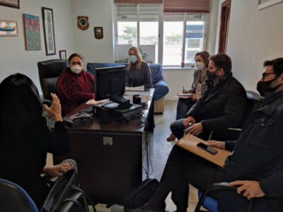 María Naval inicia reuniones con titulares de establecimientos sin regularizar para guiarles en el procedimiento