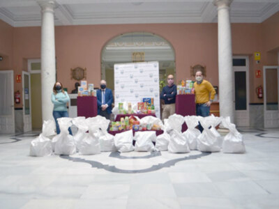 El Ateneo de Sevilla, a través de su Acción Social, ayuda a familias desfavorecidas en el mes de enero.