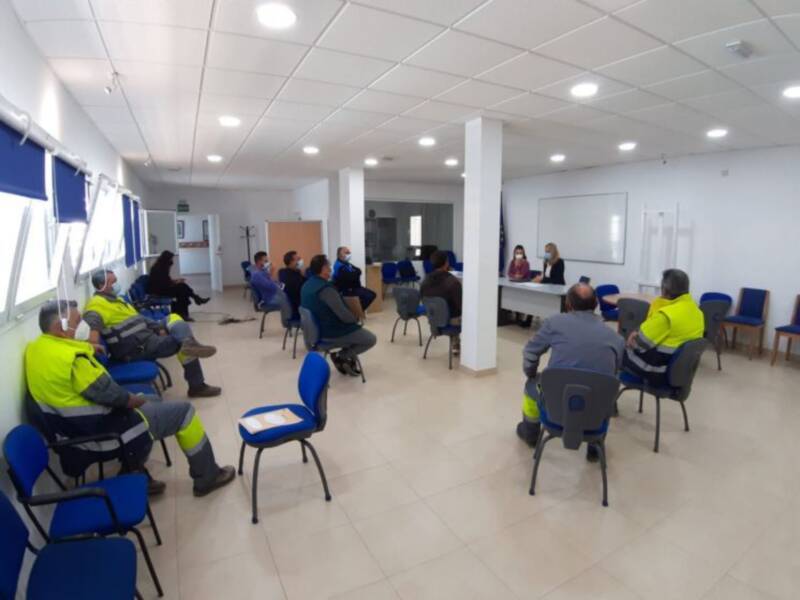 María Naval informa sobre la actuación municipal en materia de prevención de riesgos laborales