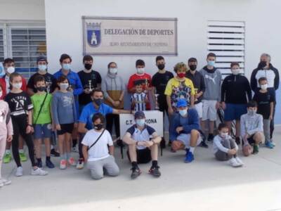 32 tenistas participaron la pasada semana en el torneo de Tenis Cadete y Junior Marzo 2021