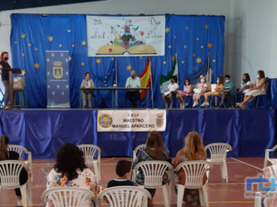 Educación entrega los premios de un concurso de dibujo y redacción escolar en segundo ciclo de Infantil y Primaria