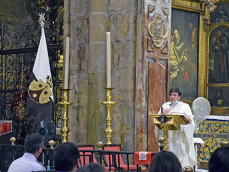 La Parroquia de Santa Ana de Triana preparó los actos y cultos de la Virgen del Carmen.