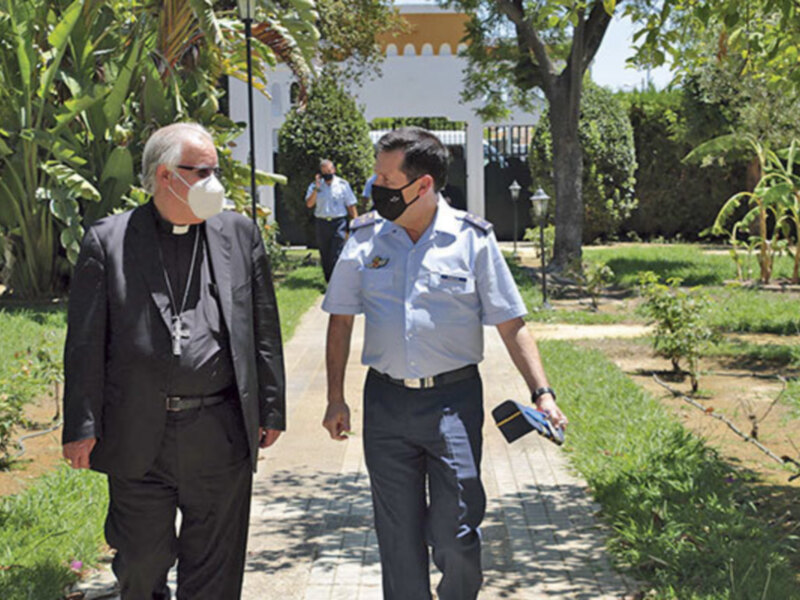 Visita del Nuevo Arzobispo de Sevilla monseñor José Ángel Saiz al Acuartelamiento de Tablada de Sevilla 