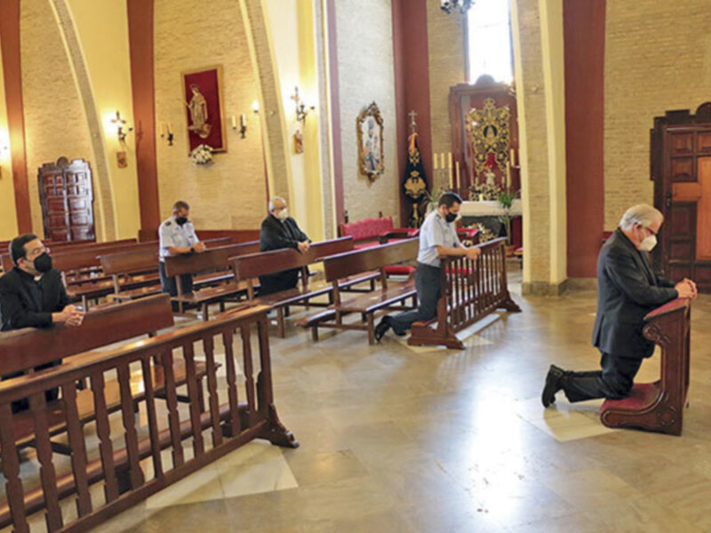 Visita de Monseñor José Ángel Saiz Meneses, Arzobispo de Sevilla, al Acuartelamiento Aéreo de Tablada