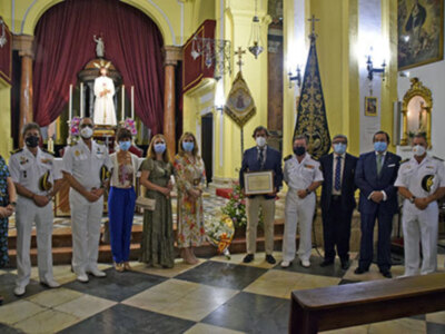 Ofrenda de la Liga Naval Española a la Virgen del Carmen de la Redención en San Ildefonso.