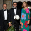 Agatha Ruiz de la Prada entrega a doctor Serkan Aygin el Premio Escaparate