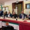 Entrega en la " Casa de la Provincia de Sevilla, del premio "Aldabon de Bronce"