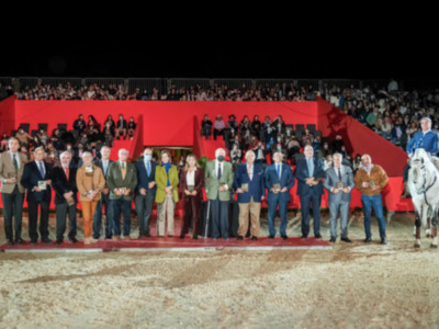 Antonio Muñoz, delegado de Turismo del Ayuntamiento de Sevilla, visita institucionalmente el SICAB en su 30 aniversario