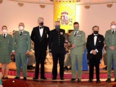 La Academia de la Diplomacia homenajea en la capitanía general en Sevilla a la Legión por su centenario.