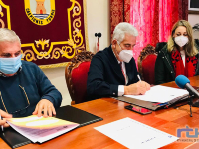 Ayuntamiento de Chipiona y Acitur firman el convenio de una subvención a la entidad empresarial