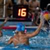 El C.W. Dos Hermanas PQS choca contra el muro del Waterpolo Turia