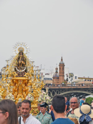El Carmen de Calatrava de Sevilla acoge la primera celebración del tiempo de Glorias