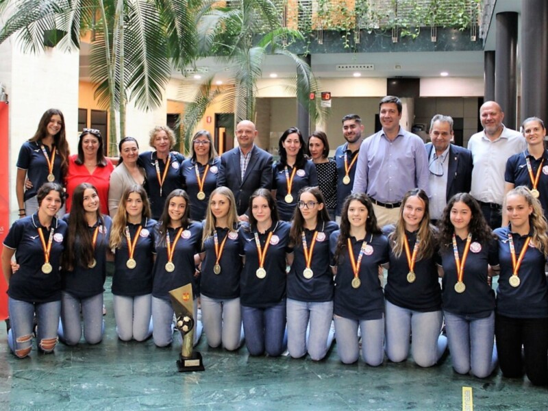 Recepción municipal al BM M5 Surjet Ciudad de Dos Hermanas