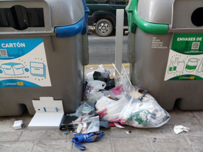 El nivel de higiene aceptable, marca el nivel mínimo de calidad de los servicios de limpieza y recogida de de residuos.