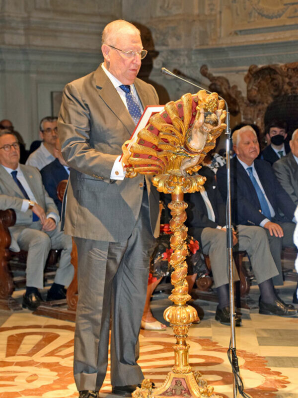 Toma posesión la nueva junta superior del Consejo de Hermandades de Sevilla.