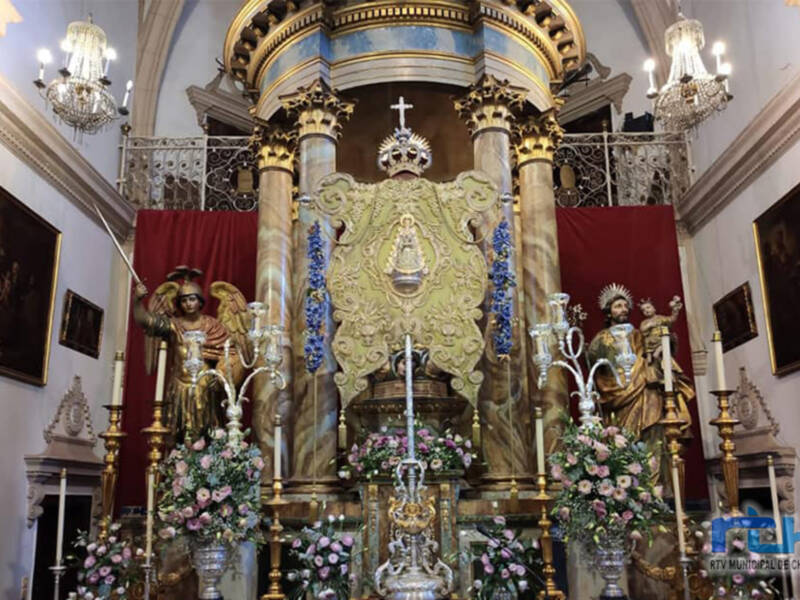 El Pleno chipionero debate hoy viernes conceder la Medalla de Oro al Simpecado de la Hermandad del Rocío de la localidad