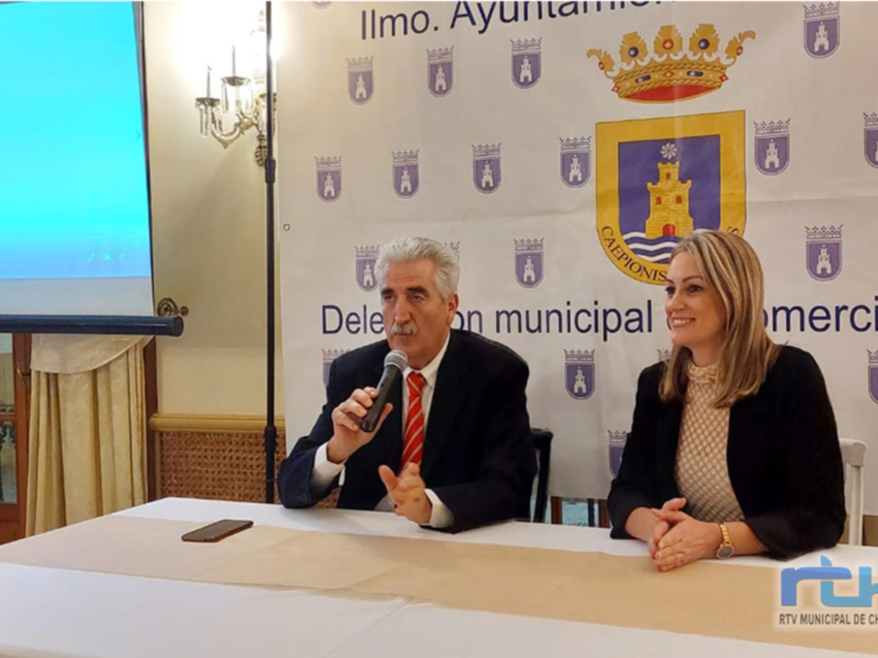 Presentada la plataforma online Marketplace y un video que promociona las compras en los comercios de Chipiona