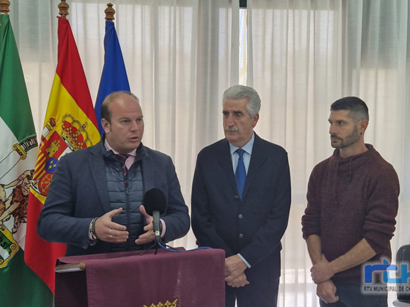 Óscar Curtido visita Chipiona y avanza que habrá una agenda de seguimiento a asuntos de sostenibilidad y medio ambiente en la localidad