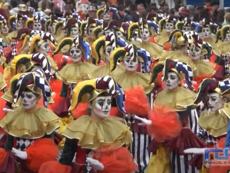 Chipiona se prepara para vivir este domingo la primera cabalgata del Carnaval en absoluta normalidad