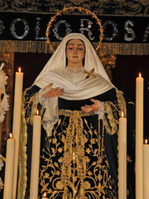 La Virgen de los Dolores de Alcalá del Río saldrá y entrará de la parroquia al estar la Real Ermita de de San Gregorio en obra