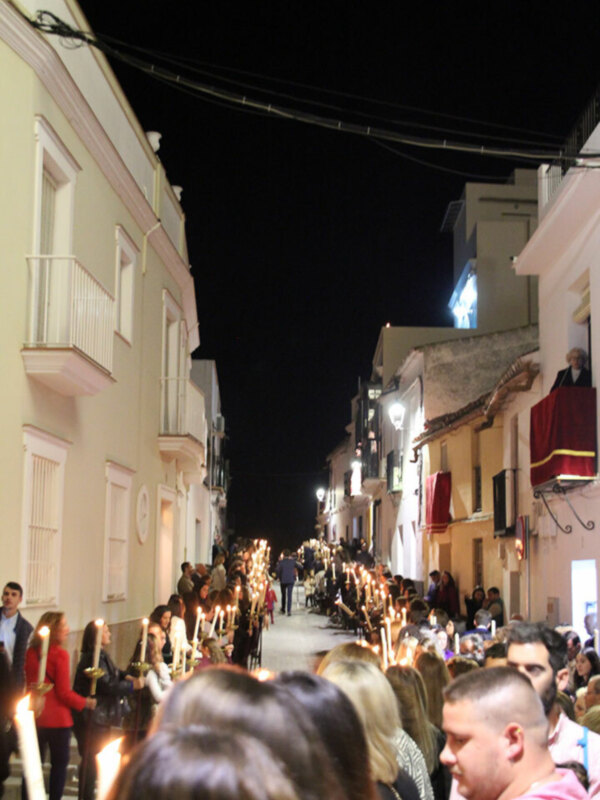 Desde un sencillo palio del siglo XVIII  de los denominados de cajón partió la Dolorosa Ilipense para sus cultos de Septenario.
