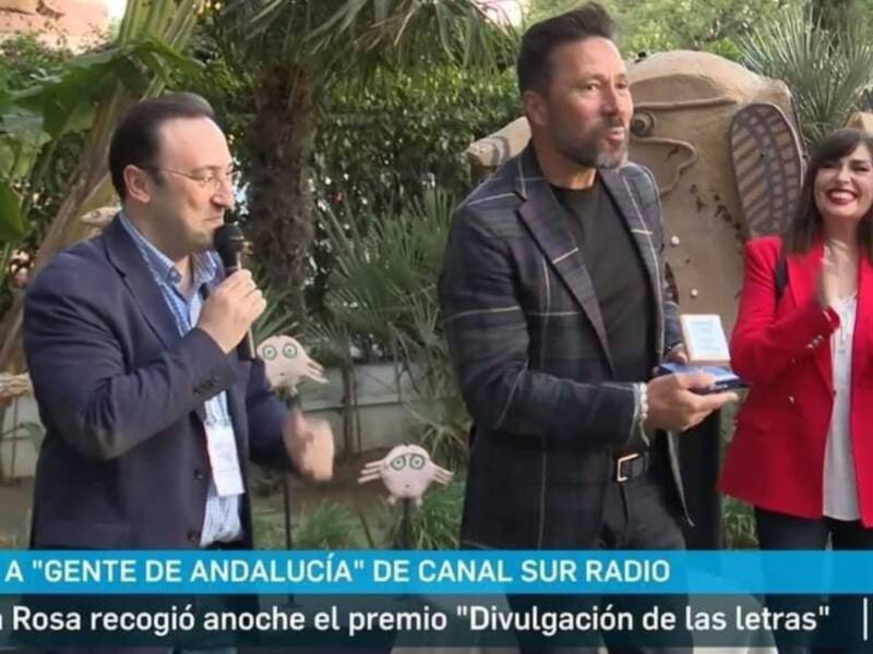 Pepe da Rosa esta inmensamente feliz por recibir el Premio Divulgación de las Letras