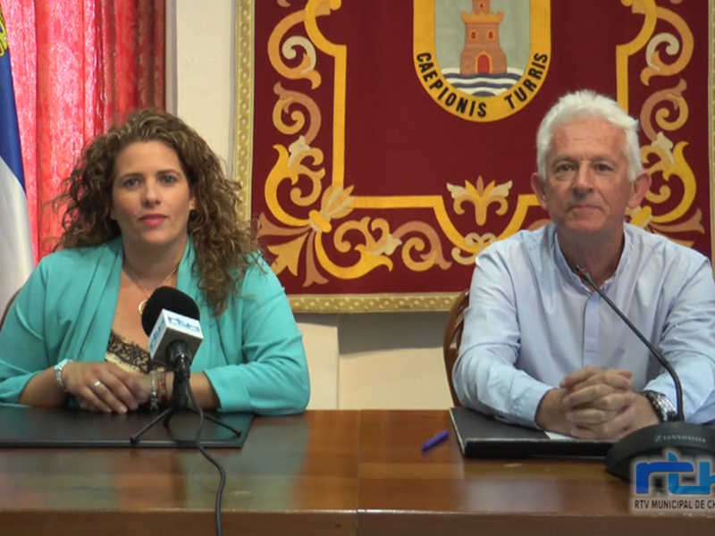 Rafael Martínez aclara que los procesos de contratación en el Ayuntamiento de Chipiona se realizan conforme a la legislación