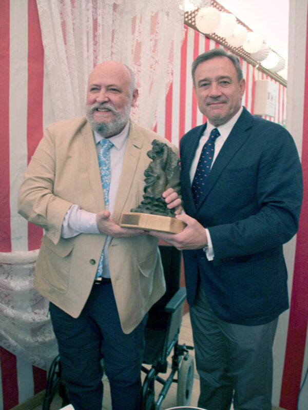   La Flamenca es uno de los premios  importantes que se otorgan en la Feria de Abril de Sevilla	