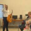  Emotiva conferencia del guitarrista Juan Gómez en el SEP Miguel Espinosa Pau sobre la historia del flamenco y su evolución