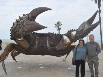 Las esculturas de dos cangrejos gigantes, los más grandes de España, están en Chipiona