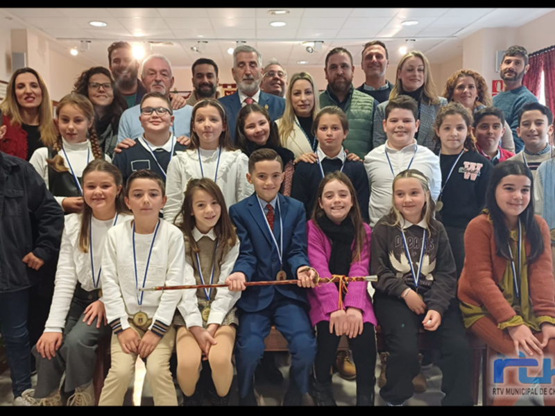 18 alumnos y alumnas presentan propuestas para mejorar Chipiona en la sesión plenaria infantil que celebra el Día de la Constitución 