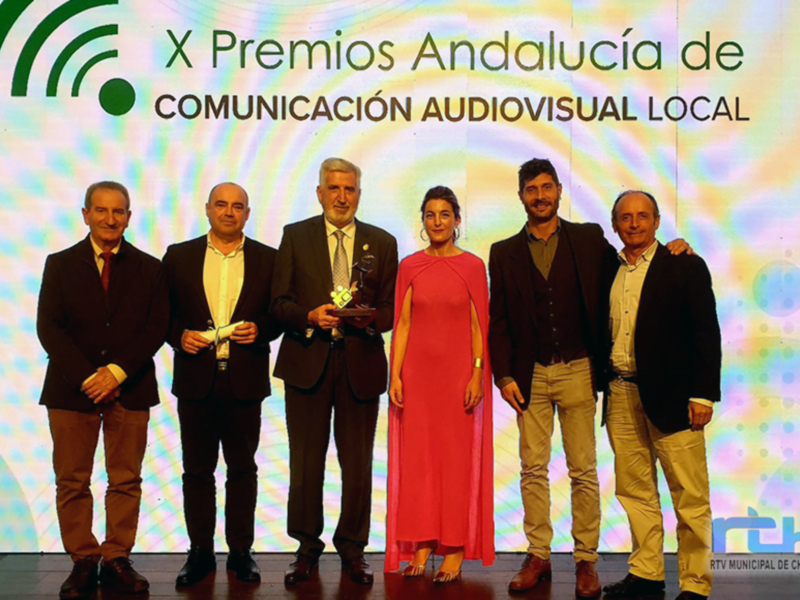 Radio Chipiona recibe el Premio Andalucía de Comunicación Audiovisual Local que reconoce su trayectoria y compromiso con la información de proximidad