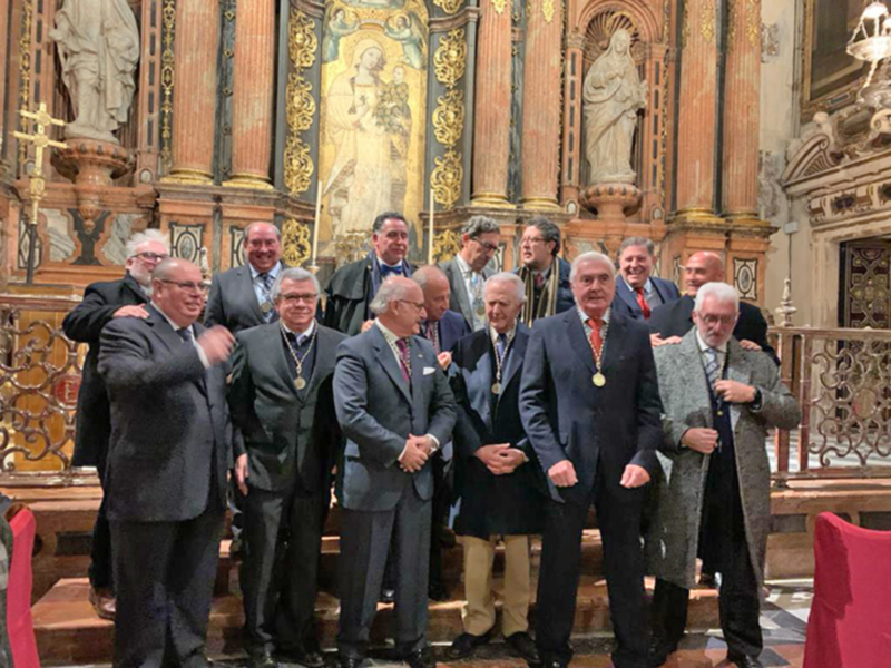 Nuevos comendadores en la Hermandad de los Caballeros de los Santos Inocentes en Sevilla