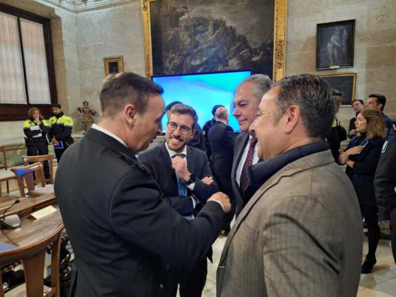 La Subdelegación del Gobierno en Sevilla se reúne con el Ayuntamiento de Sevilla para preparar el dispositivo de seguridad de la Semana Santa de 2024
