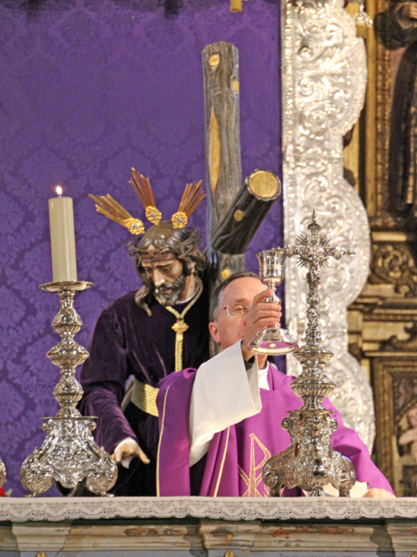Veneración y quinto día de quinario en Solemne eucaristía en Alcalá del Río a Jesús Nazareno