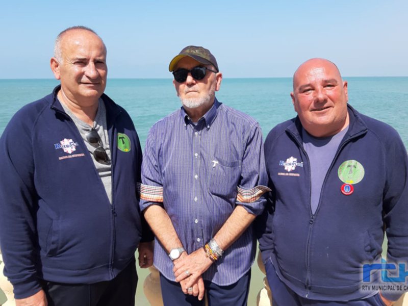 Belenistas y Amigos del Camino de Santiago realizarán el sábado la alfombra de sal por la paz en la Cruz del Mar