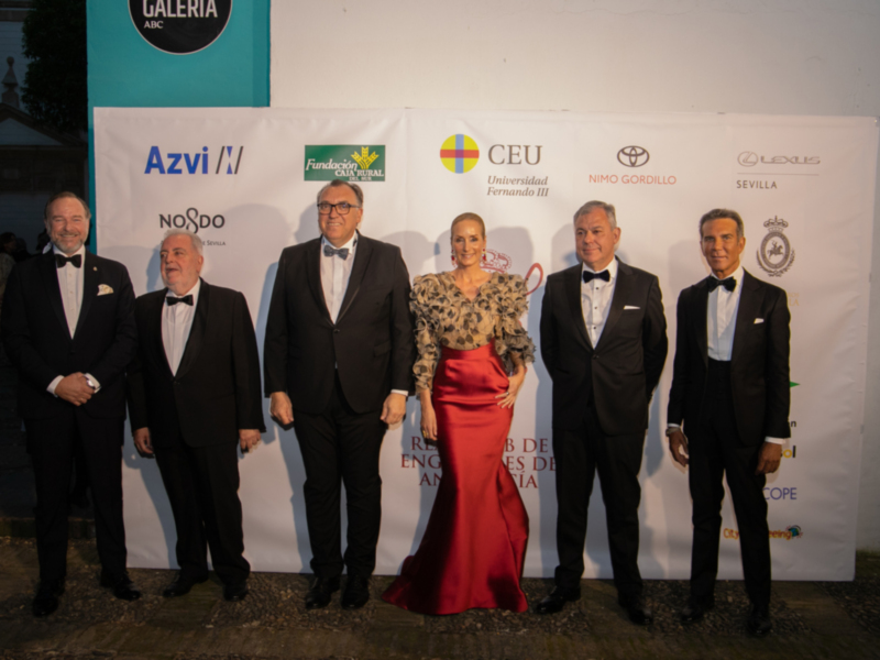 El RCEA entrega los Collerones de Bronce en la Cena de Gala de la XXXVIII Exhibición de Enganches  