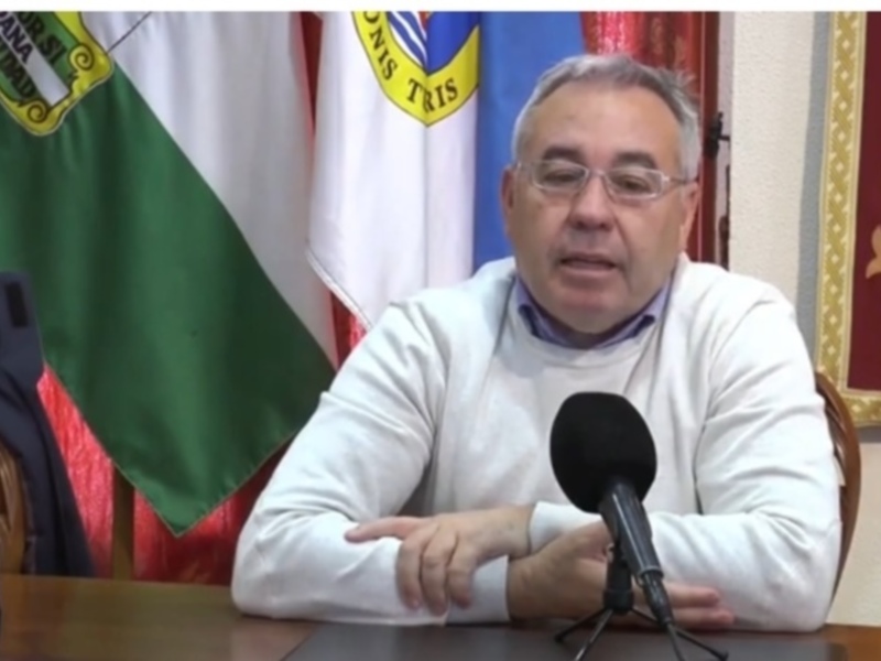 El coordinador local de Izquierda Unida en Chipiona , Pepe Mellado, ha aplaudido las medidas urgentes aprobadas en materia de subsidio de desempleo 